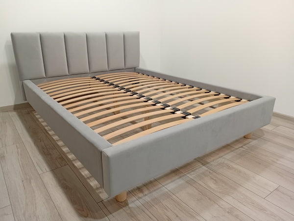 М'яке ліжко Marble. Тканина Laura 32 Silver