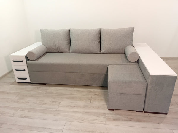 Кутовий диван Cube Shuttle NOVO.Тканина Marseille 28, подушки Marseille 29 .Колір ДСП -  Swiss Krono U8681 MX Німфея Альба. Дизайн подушок змінено.