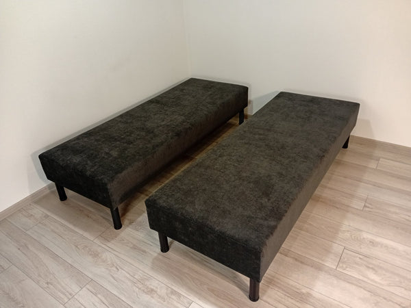 Односпальний каркас з матрацом