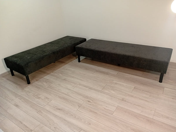 Односпальний каркас з матрацом